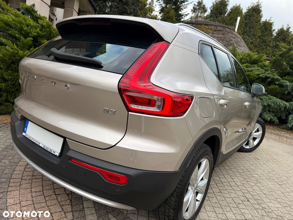 Volvo XC 40 B3 B DKG Plus Bright - 15