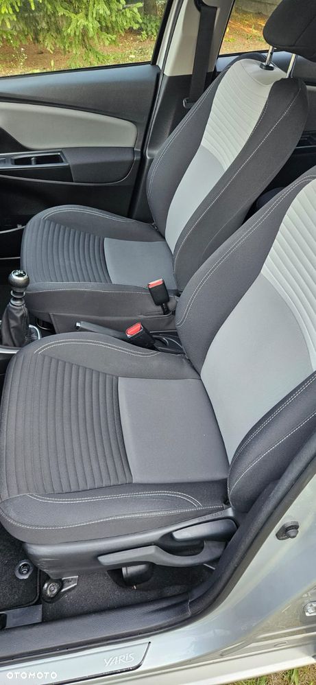 Toyota Yaris 1.5 Active - 23