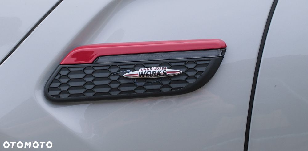 MINI John Cooper Works - 13