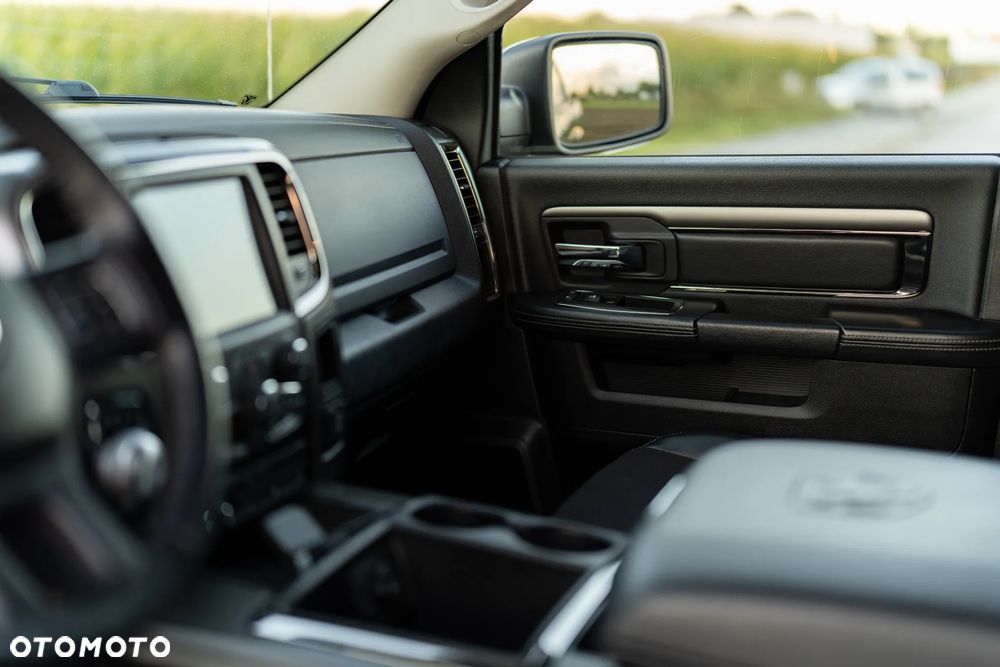 Dodge RAM 5.7 4x4 - 27