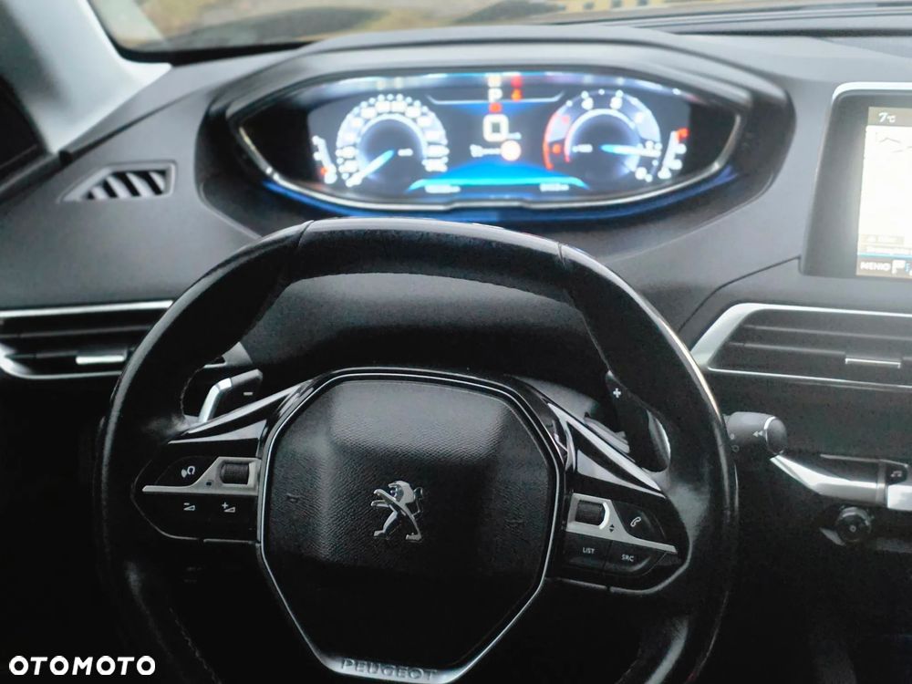 Peugeot 3008 1.6 BlueHDi Active S&S EAT6 - 23