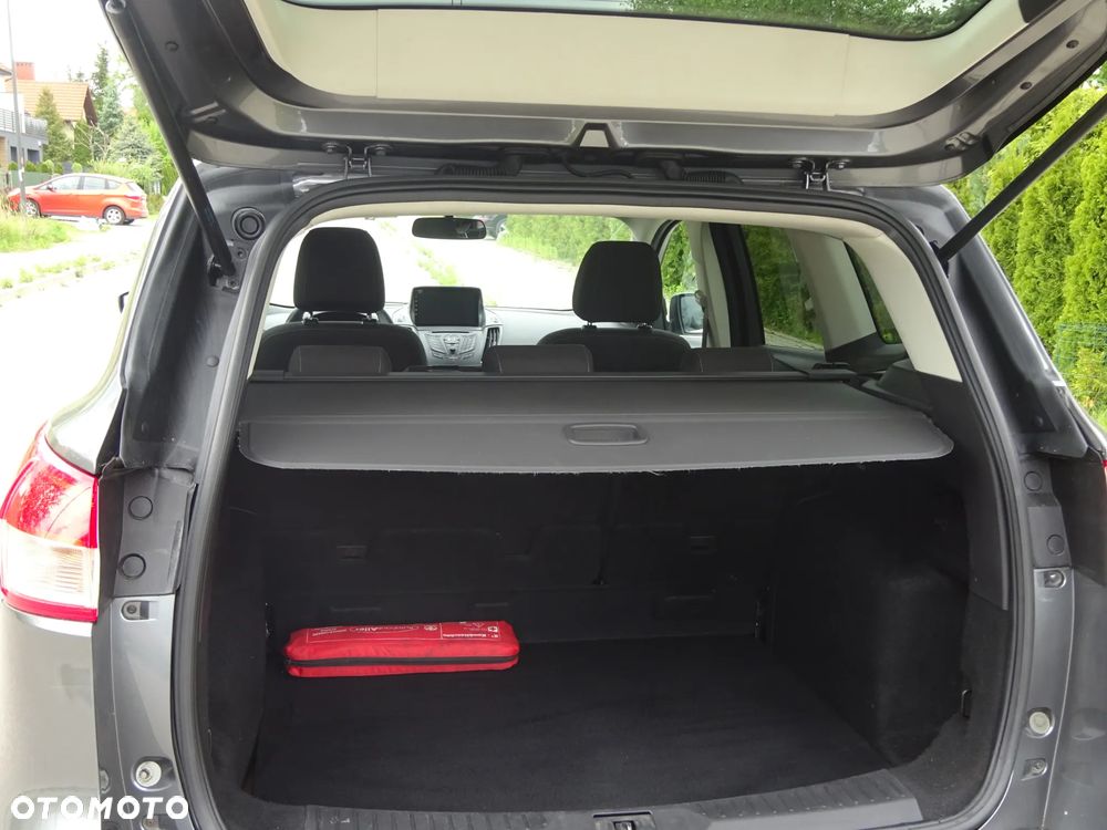 Ford Kuga - 15