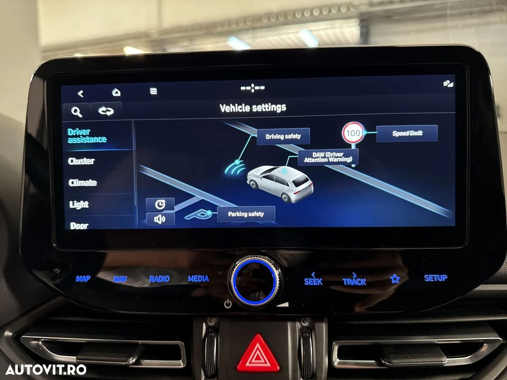 HYUNDAI i30 2024 — imagine 21