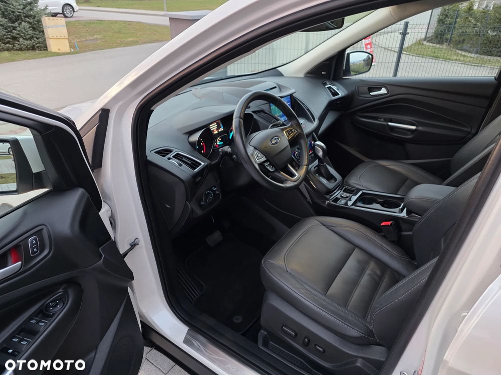 Ford Kuga 2.0 TDCi 4x4 Titanium - 10