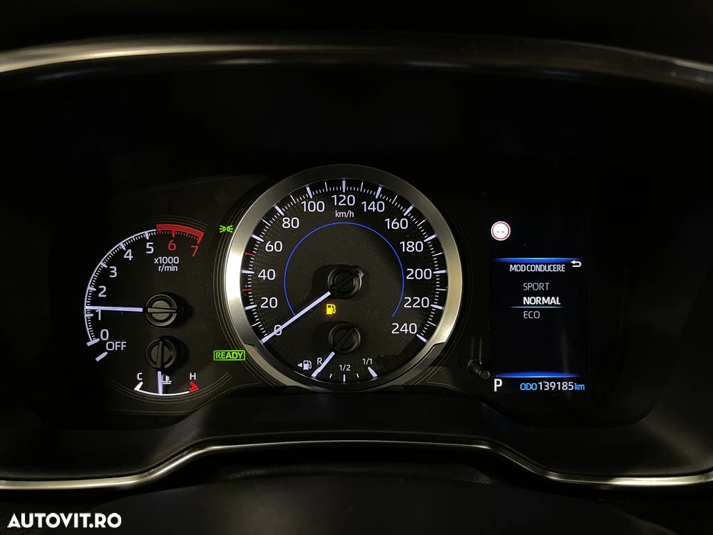 Toyota Corolla 1.8 Hybrid Business Edition - 24