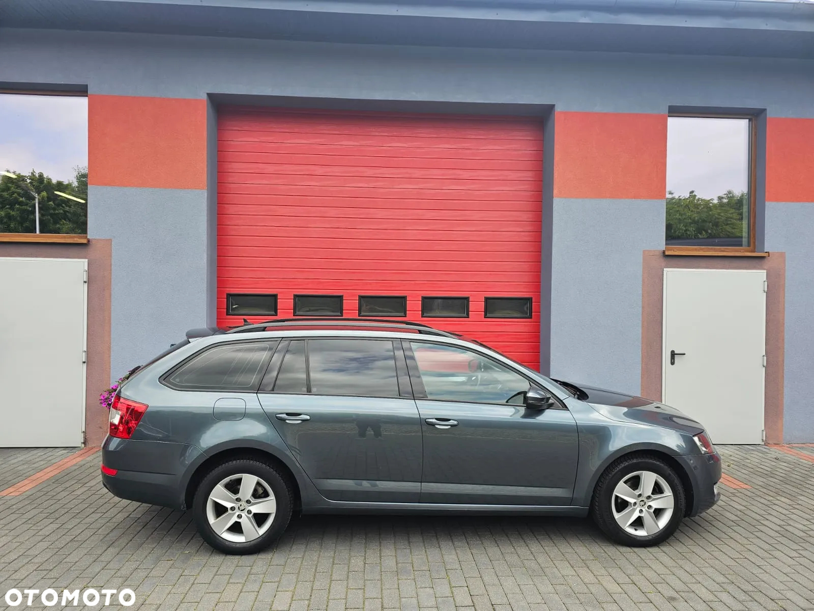 Skoda Octavia 1.6 TDI Ambition DSG - 9