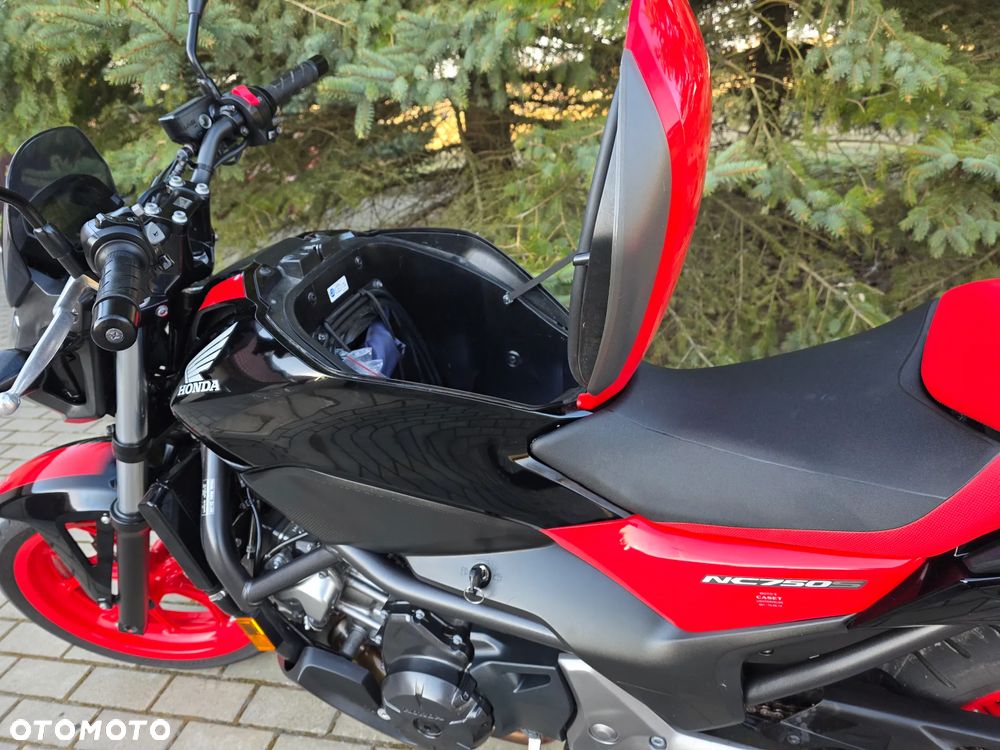 Honda NC - 24