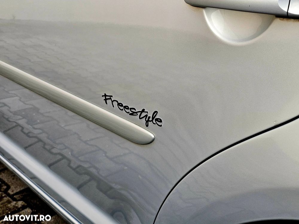 Volkswagen Touran 1.4 TSI DSG Freestyle - 24