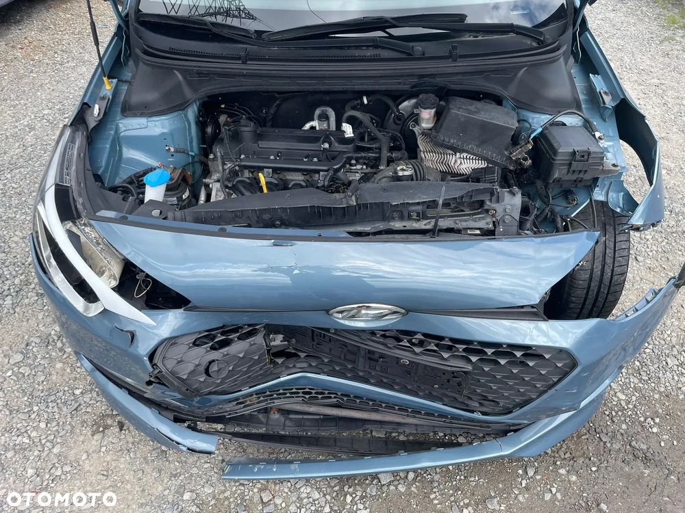 Hyundai i20 1.2 Trend - 8