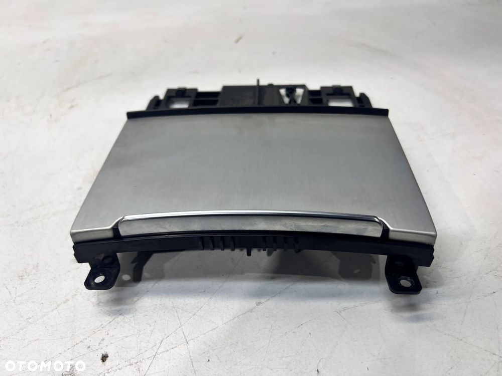 POPIELNICZKA PRZÓD AUDI A6 C7 4G0863273 4PK 2/26 SZCZOTKOWANE ALUMINIUM - 3