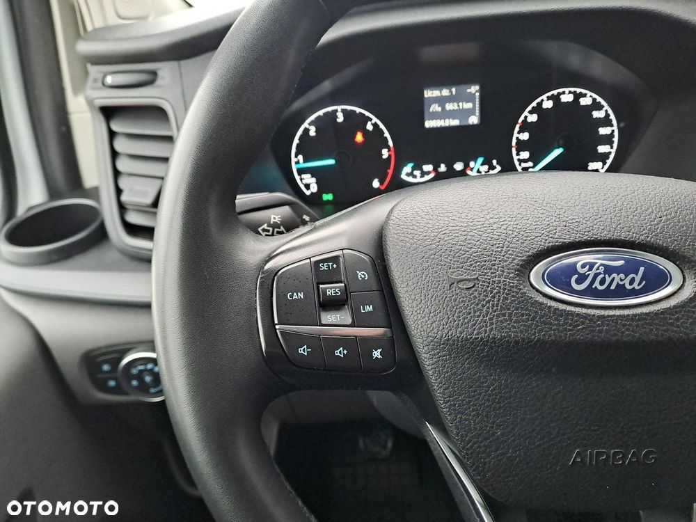 Ford Transit Custom - 19