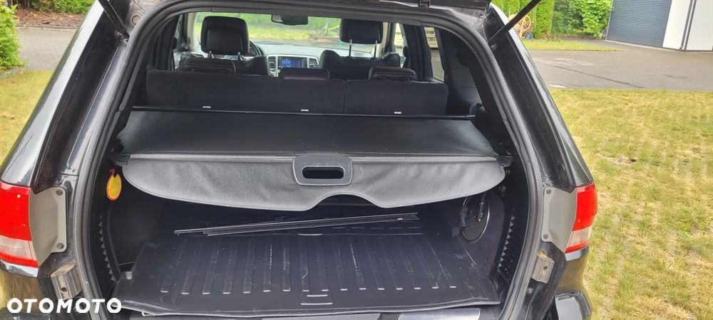 Jeep Grand Cherokee 5.7 V8 Overland Summit - 11
