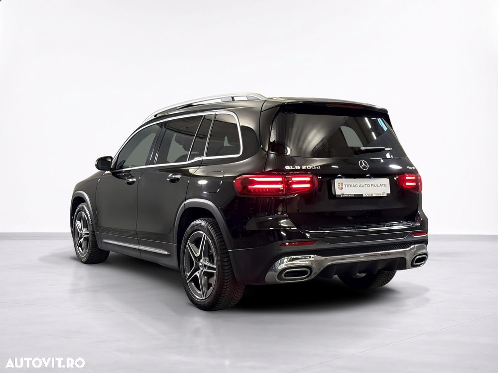 Mercedes-Benz GLB - 4