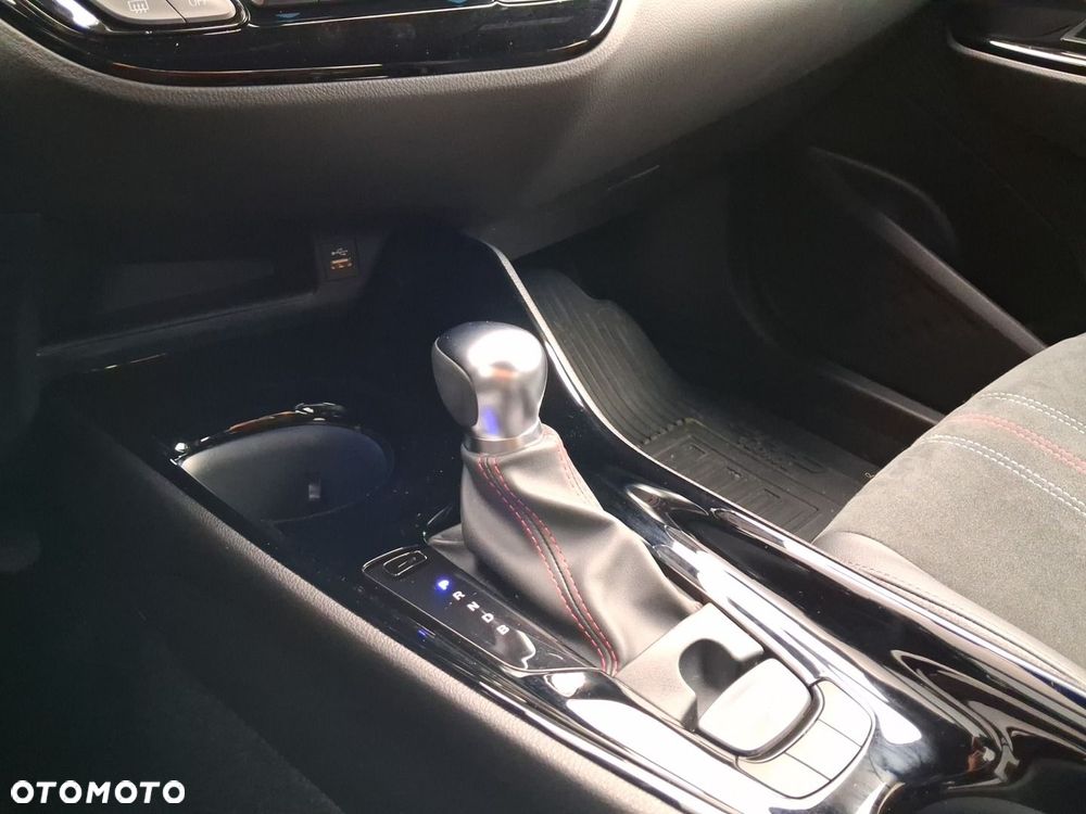 Toyota C-HR 1.8 Hybrid GPF GR Sport - 21