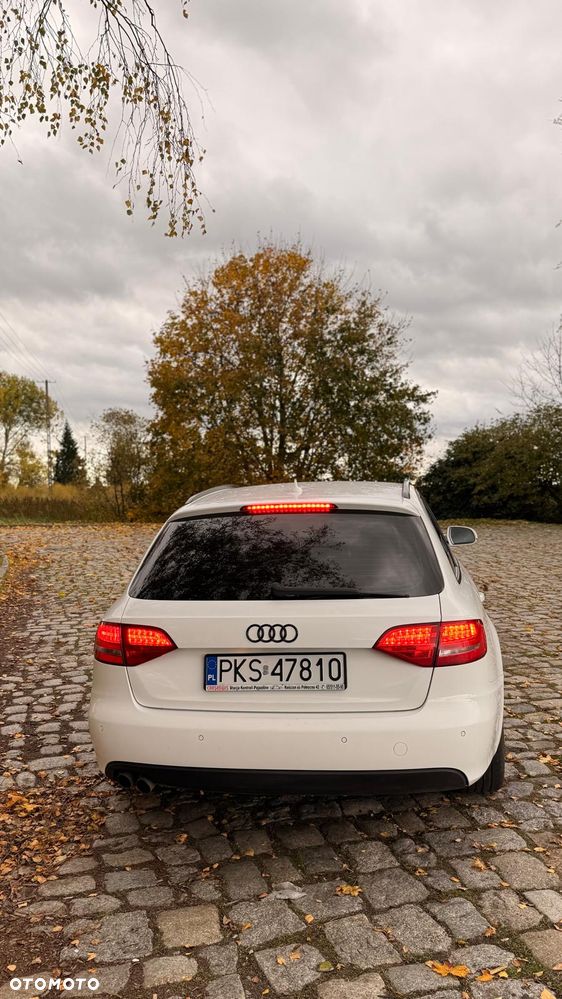 Audi A4 Avant 2.0 TDI - 11