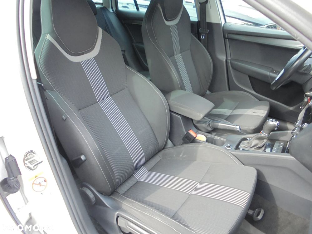 Skoda Octavia 2.0 TDI DSG Ambition - 14