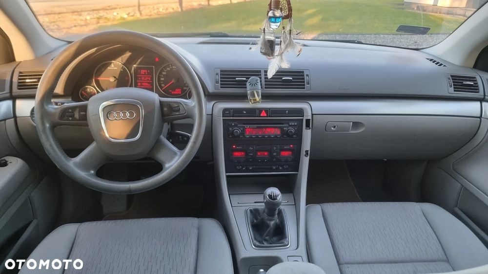 Audi A4 Avant - 6