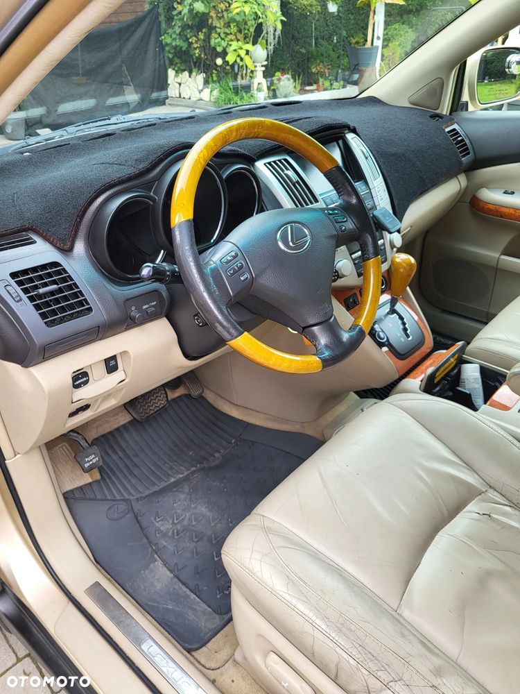 Lexus RX - 10