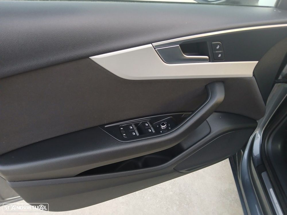 Audi A4 Avant 2.0 TDI S tronic - 15