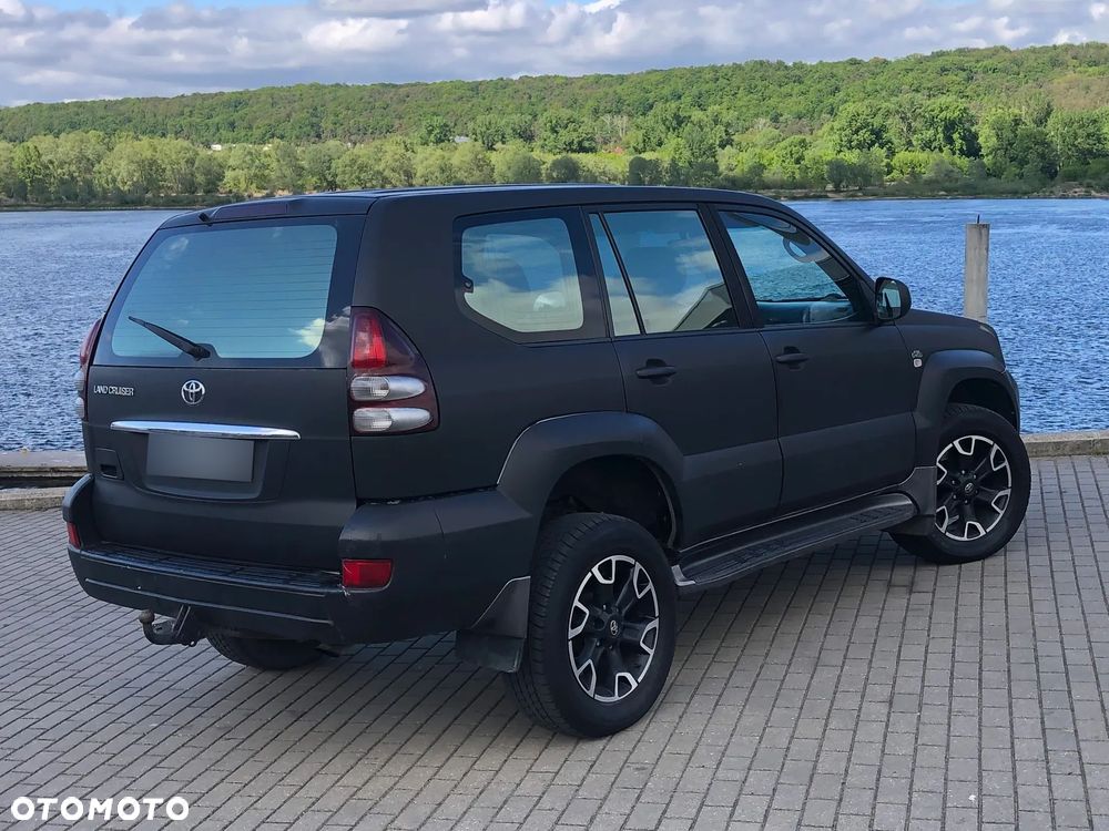 Toyota Land Cruiser - 27