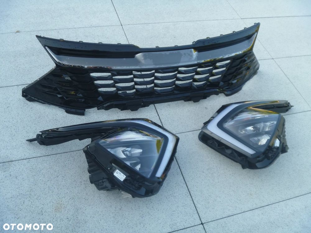 KIA SPORTAGE V GT LINE ATRAPA POD KAMERĘ ORYGINAŁ - 19
