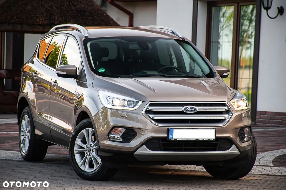 Ford Kuga 2.0 TDCi AWD Titanium - 11
