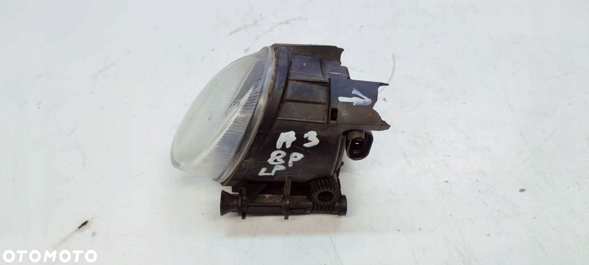 HALOGEN LEWY PRZÓD AUDI A3 8P A4 B7 8E0941699C USZKODZONY - 4