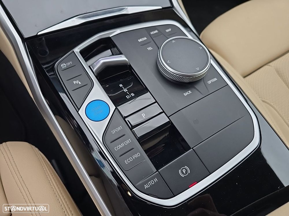 BMW i4 eDrive40 - 17