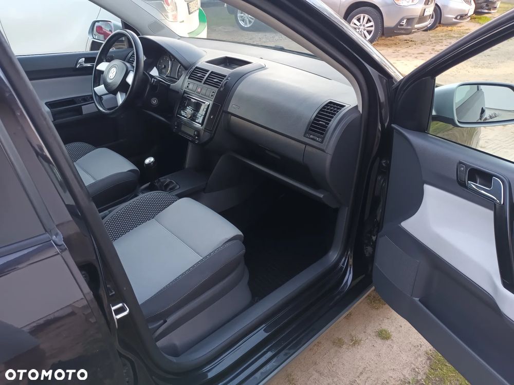 Volkswagen Polo Cross 1.6 - 27