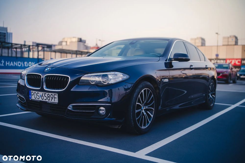 BMW Seria 5 520d xDrive Luxury Line - 3