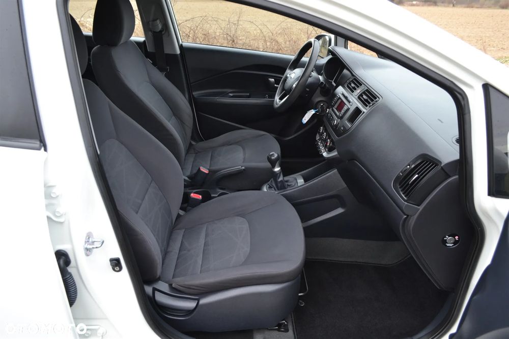 Kia Rio 1.2 Business Line - 17