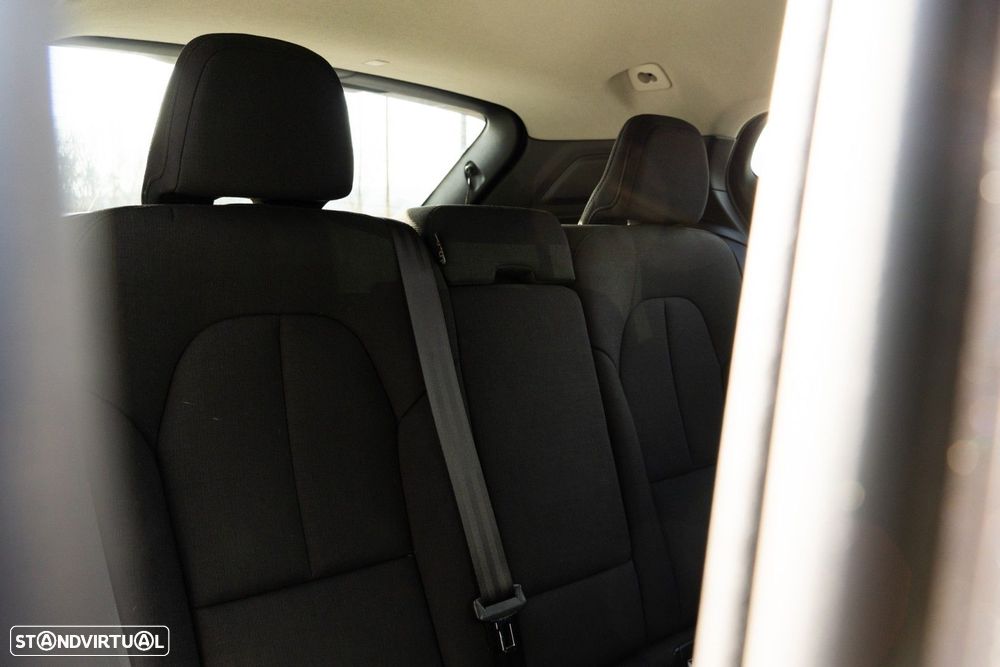 Volvo XC 40 1.5 T3 Tech Edition - 51