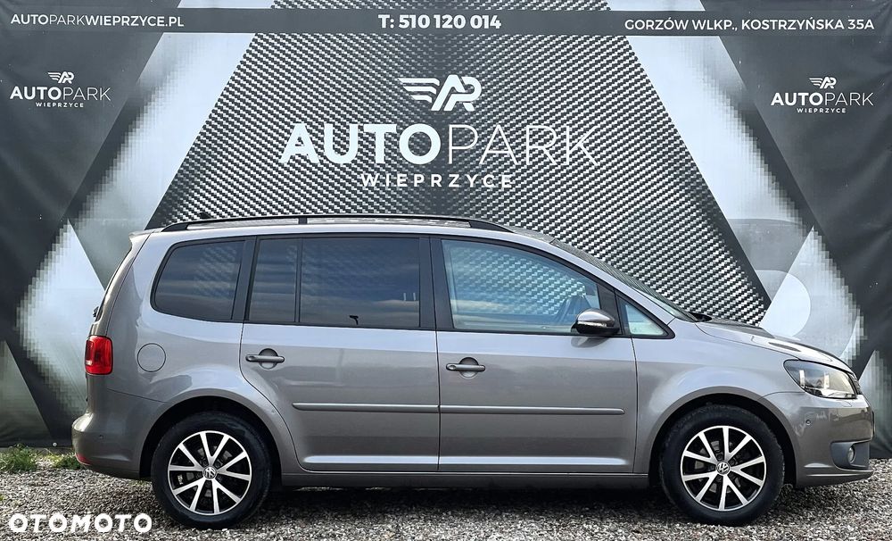 Volkswagen Touran - 9