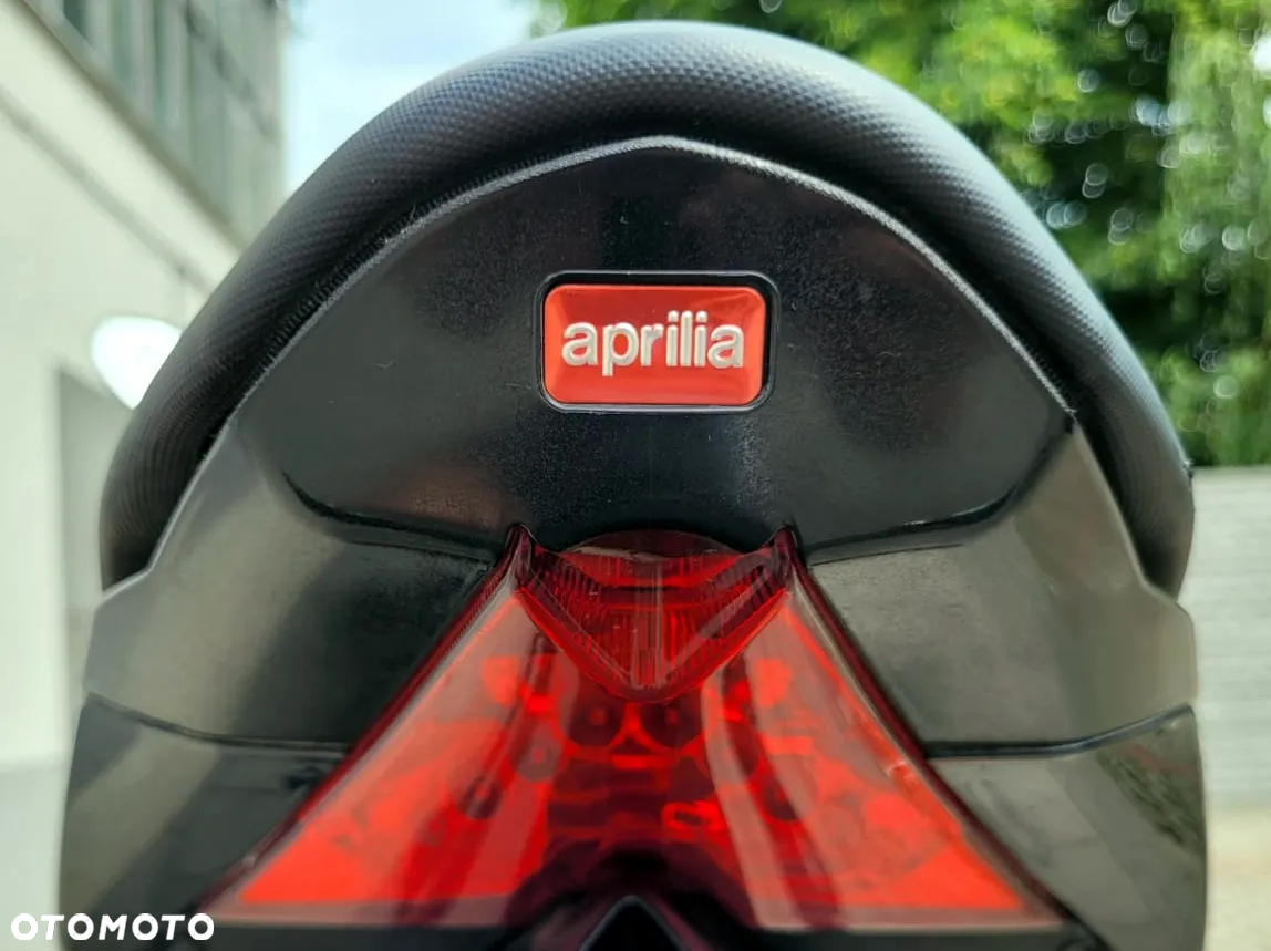 Aprilia Tuono - 12