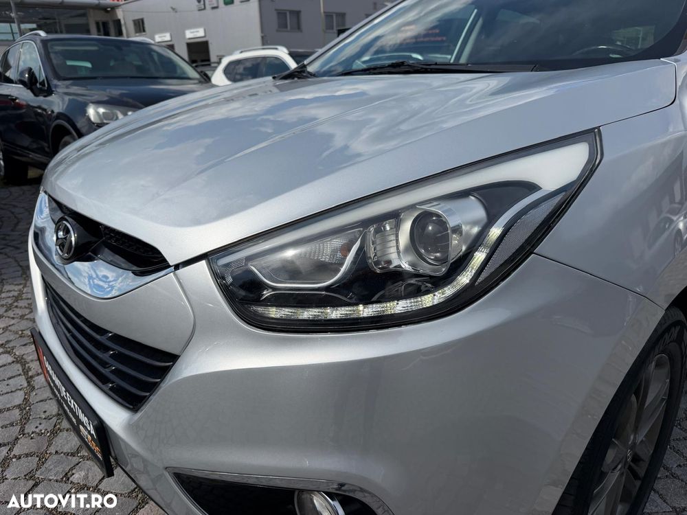 Hyundai ix35 2.0 CRDI 4WD Automatik Style - 24