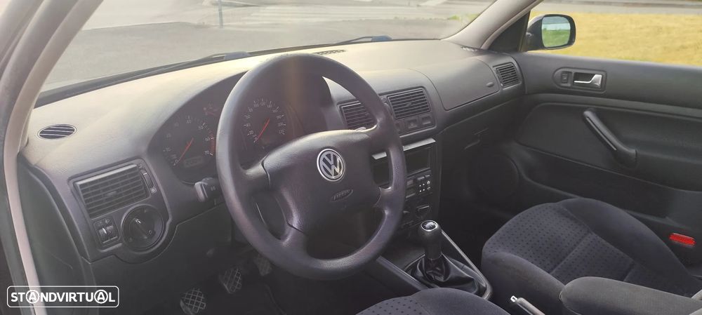 VW Golf 1.4i Confortline - 12