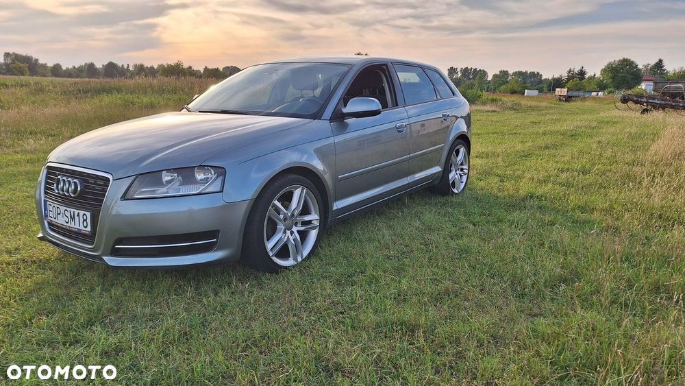 Audi A3 Sportback - 2