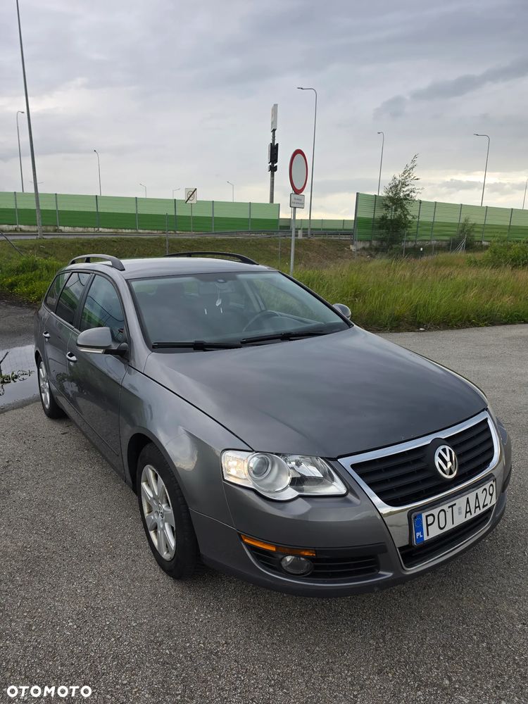 Volkswagen Passat 2.0 FSI Individual - 3