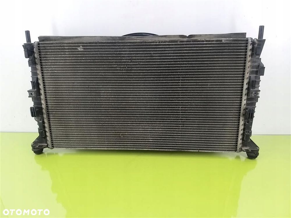 Chłodnica z wentylatorem Volvo V50 2.0D 136KM 2004-2012 FOMOCO M5H8005TL - 1