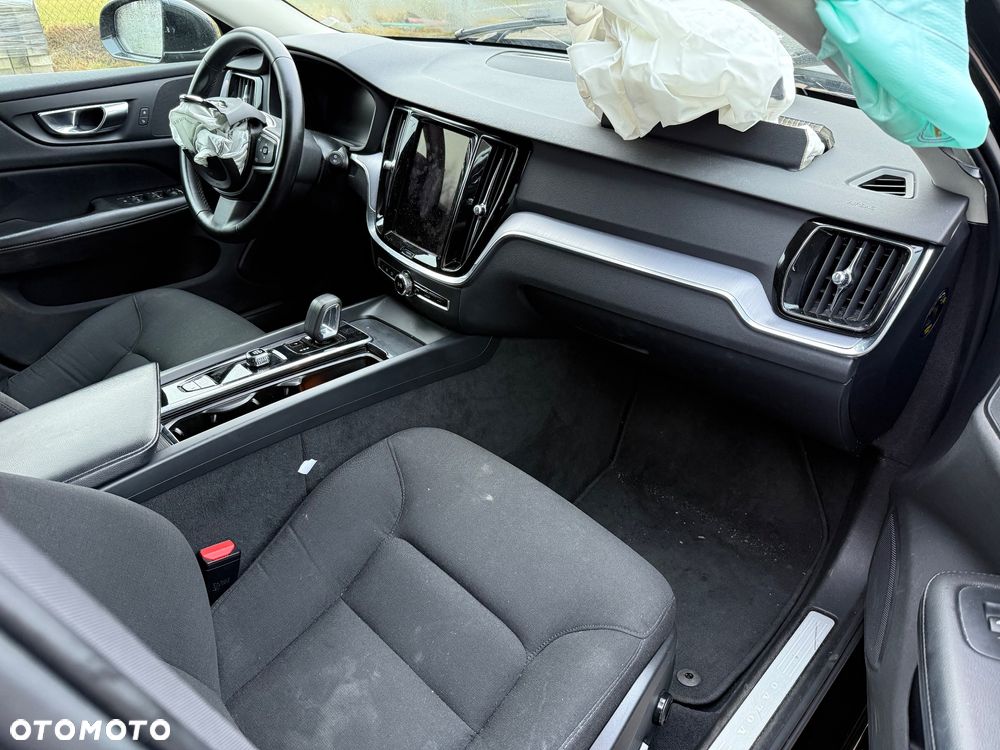 Volvo V60 B4 D Geartronic Momentum - 9