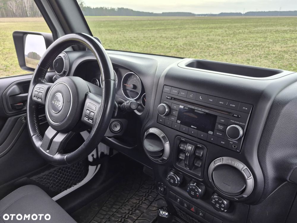 Jeep Wrangler - 3