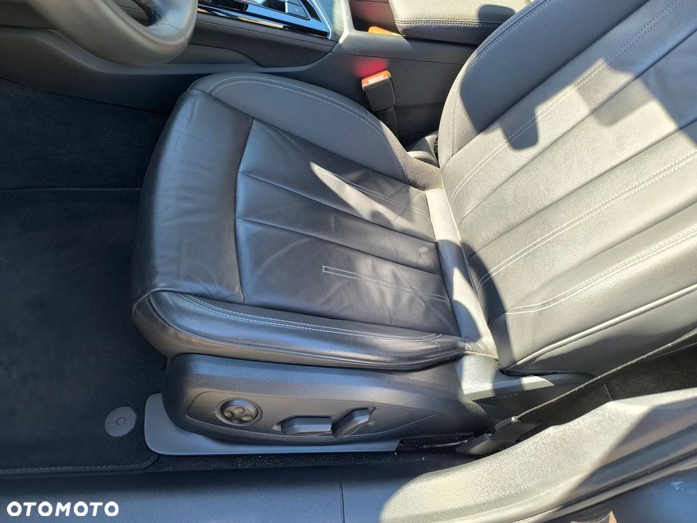 Audi A4 Limousine 40 TFSI S tronic - 14