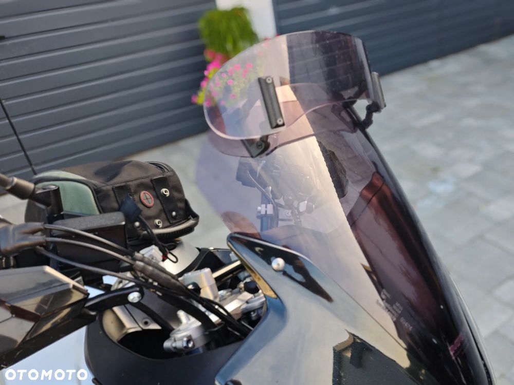 Suzuki V-STROM - 28