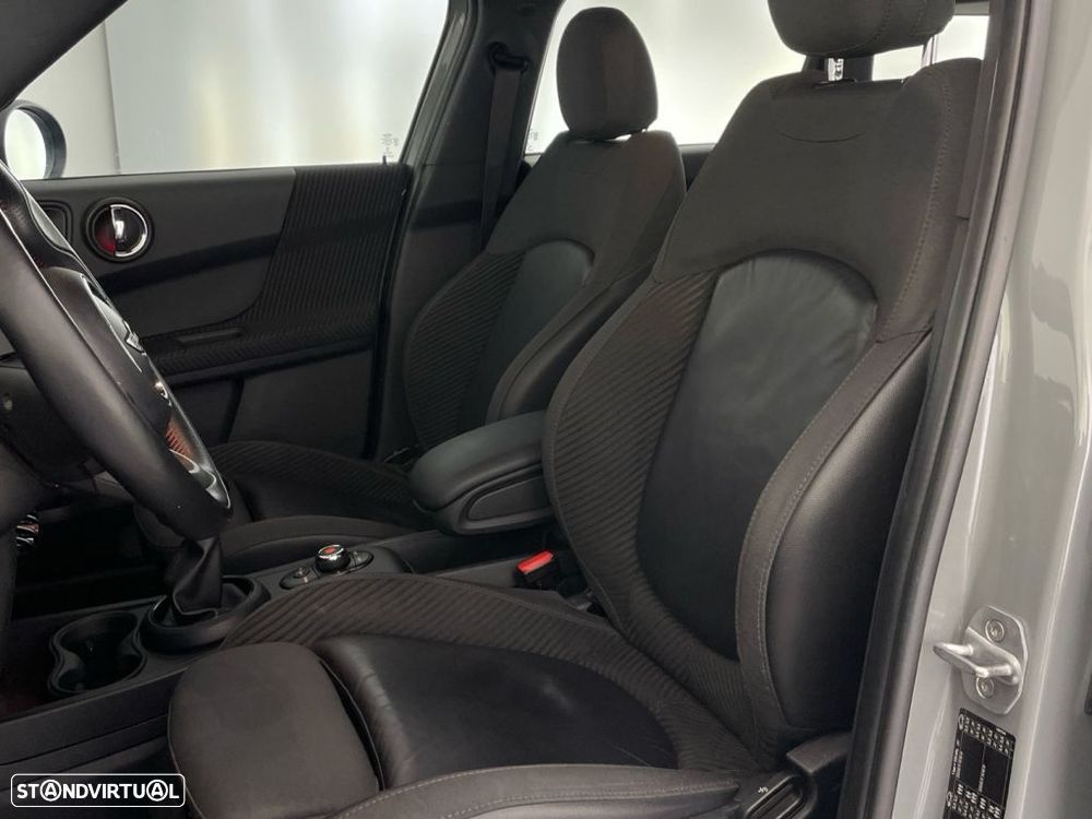 MINI Countryman Cooper D - 18