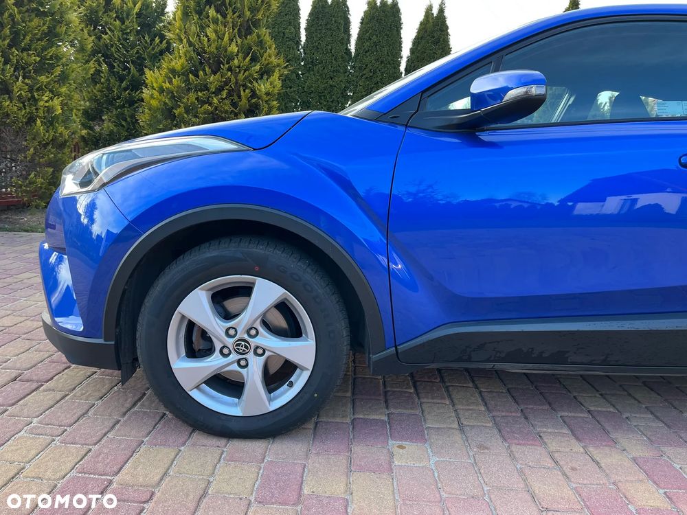 Toyota C-HR 1.2 T Premium - 11