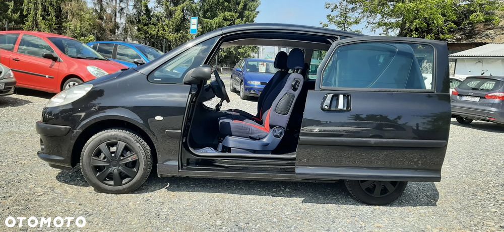 Peugeot 1007 - 7