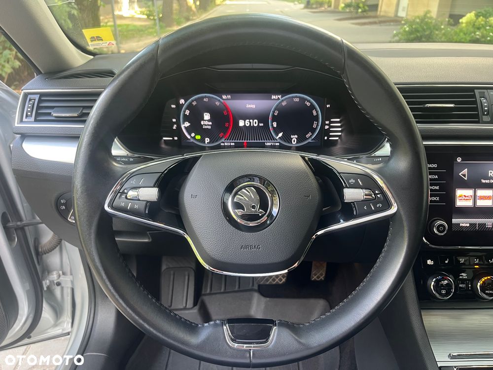 Skoda Superb 2.0 TDI SCR Style DSG - 14