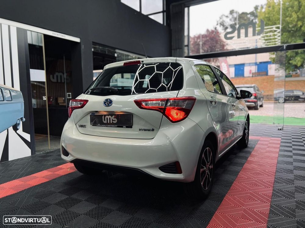 Toyota Yaris 1.5 HSD Comfort - 13
