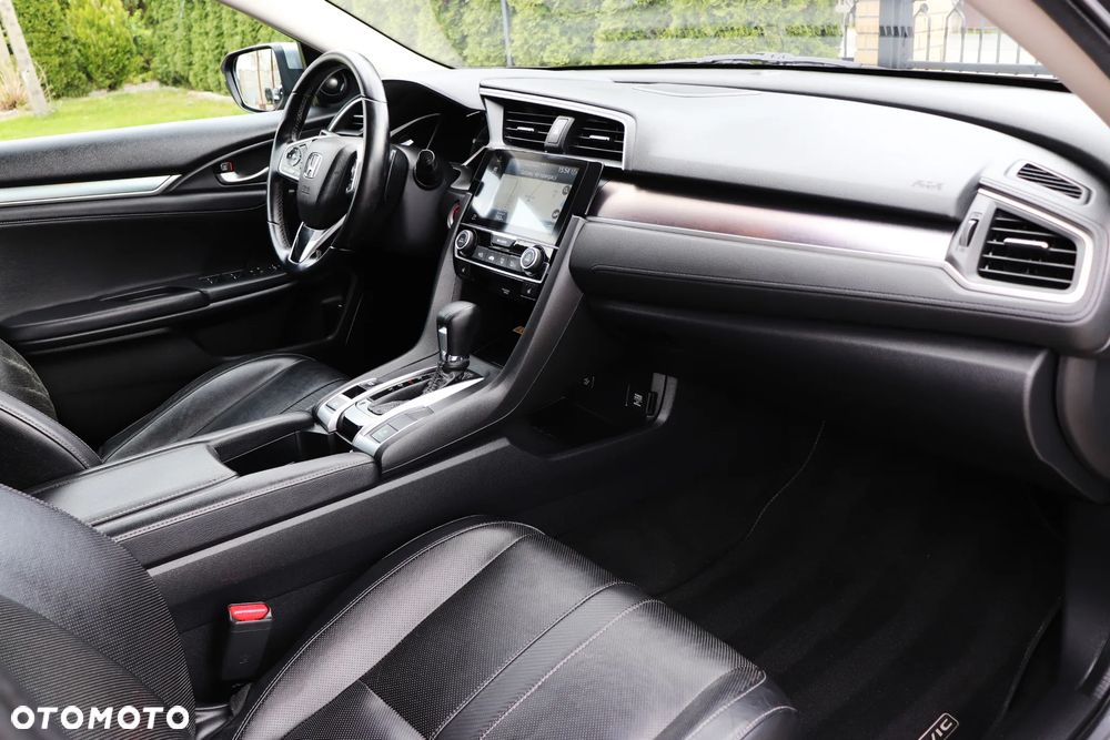 Honda Civic 1.5 i-VTEC Turbo CVT Prestige - 24