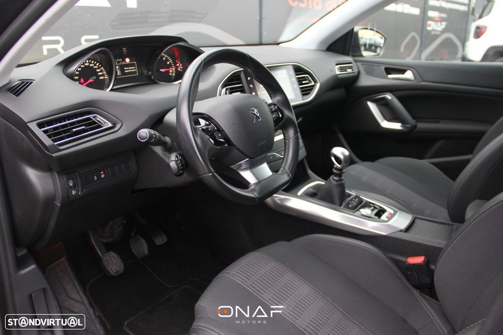 Peugeot 308 130 e-THP Stop & Start Allure - 15